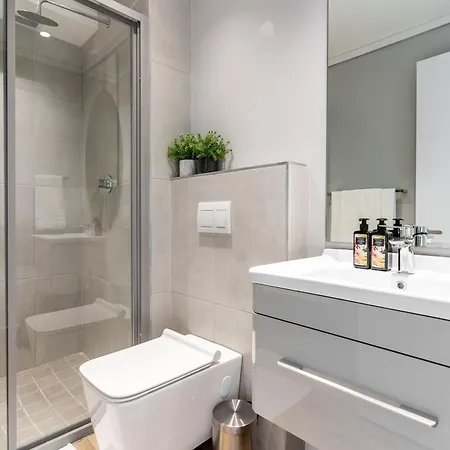 Burmeister403 - Modern 1 Bedroom Apartment Across From Ocean Cape Town Exterior photo