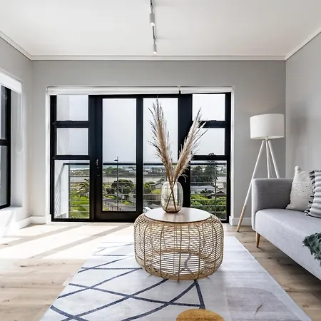 Burmeister403 - Modern 1 Bedroom Apartment Across From Ocean Cape Town Exterior photo