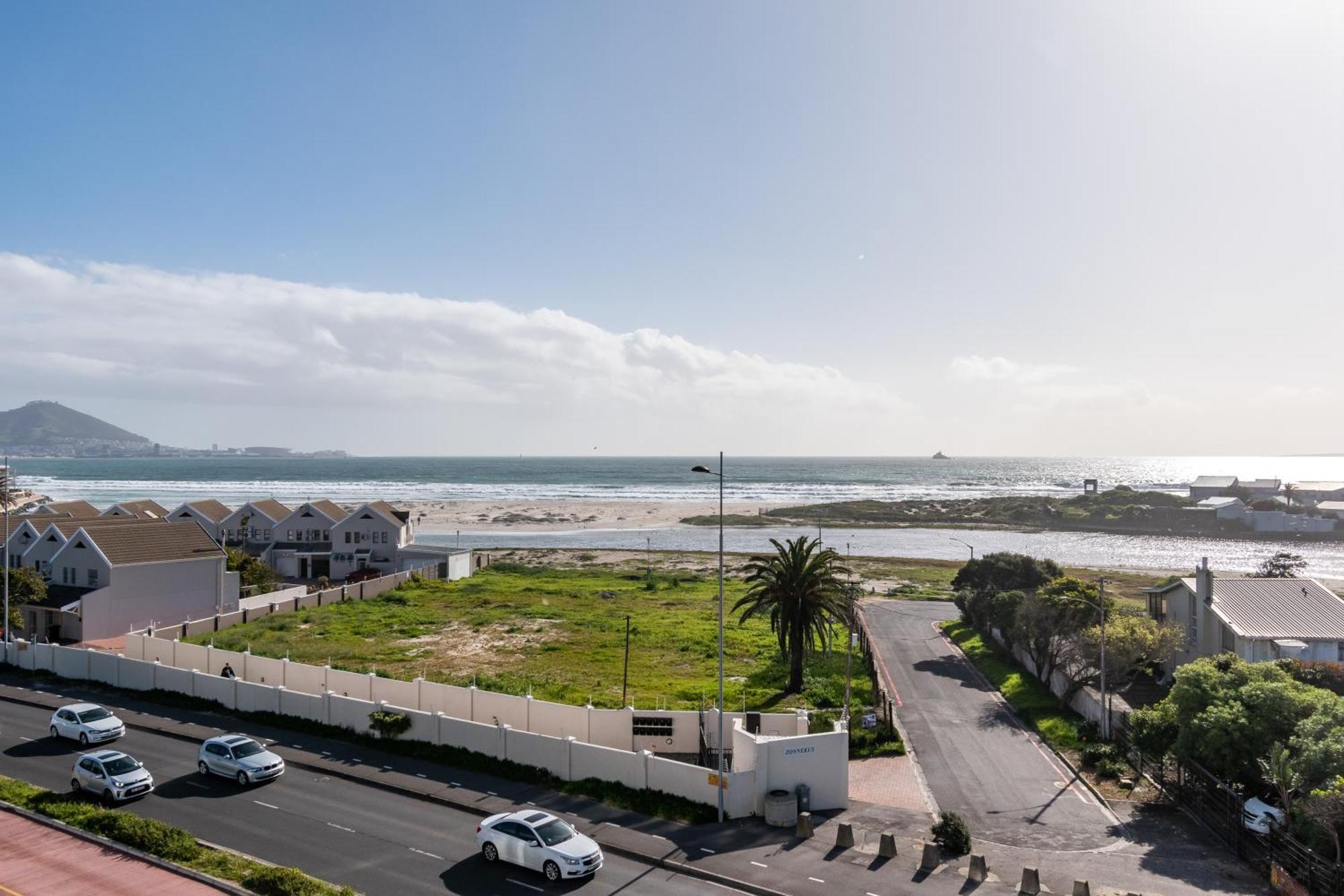 Burmeister403 - Modern 1 Bedroom Across From Ocean Kaapstad