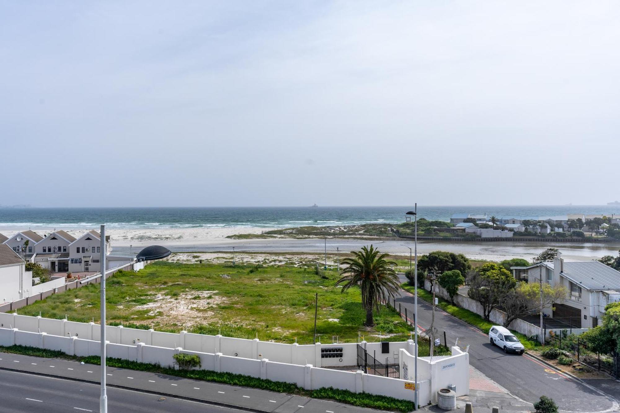 Burmeister403 - Modern 1 Bedroom Across From Ocean Appartement Kaapstad