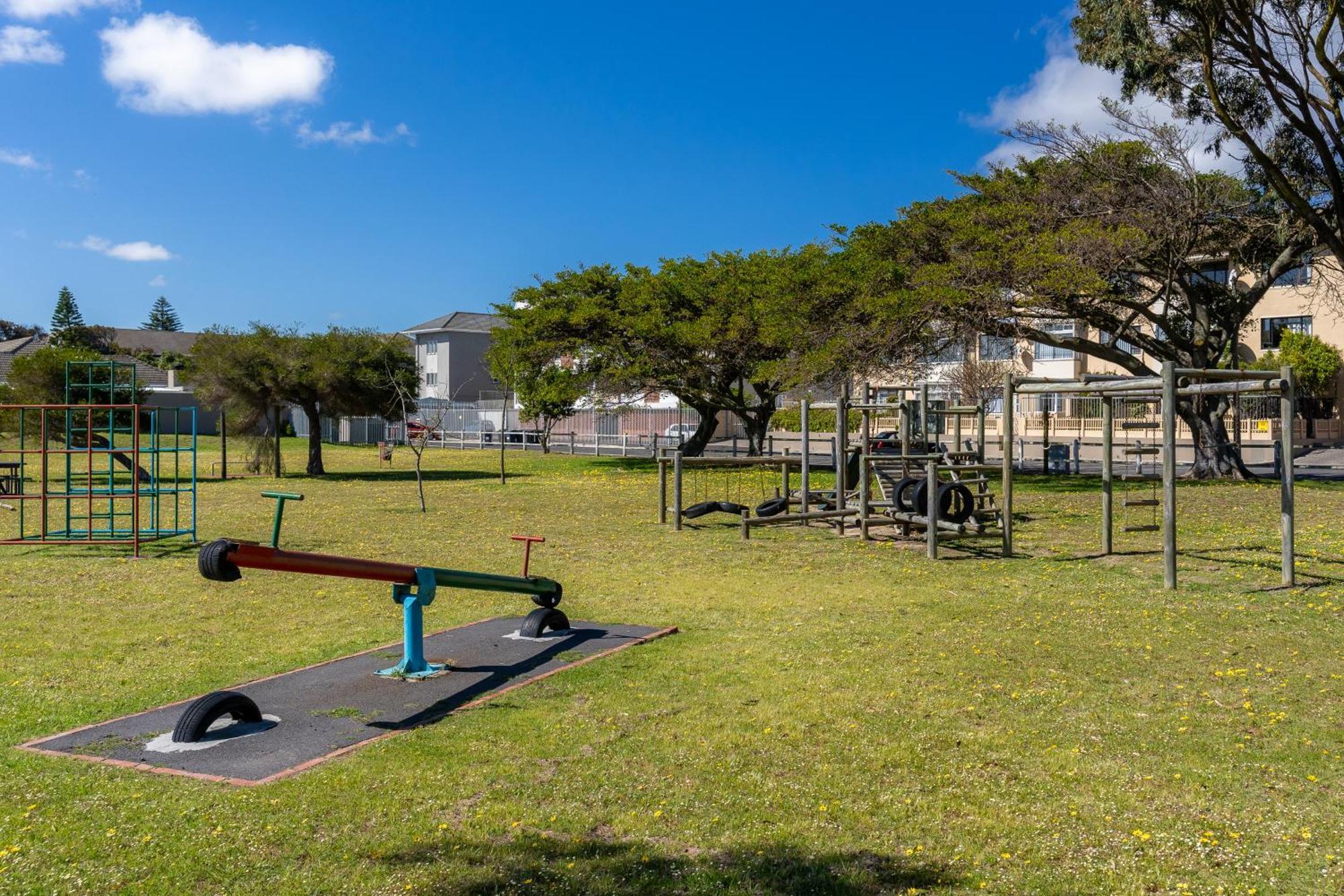 Burmeister403 - Modern 1 Bedroom Across From Ocean Appartement Kaapstad